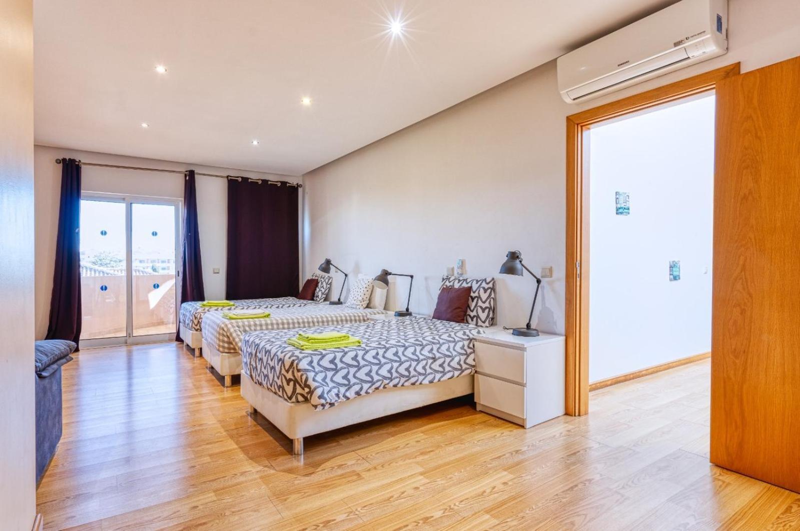 Full Private 300Sqm Villa Jacuzzi Heated Pool Ideal & Quiet Location Albufeira Exterior photo
